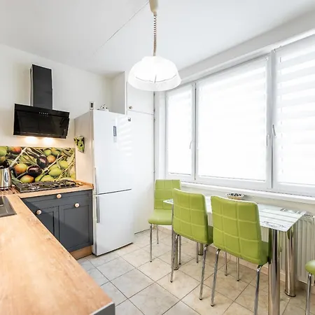 Apartment Palarikova Whole In Center